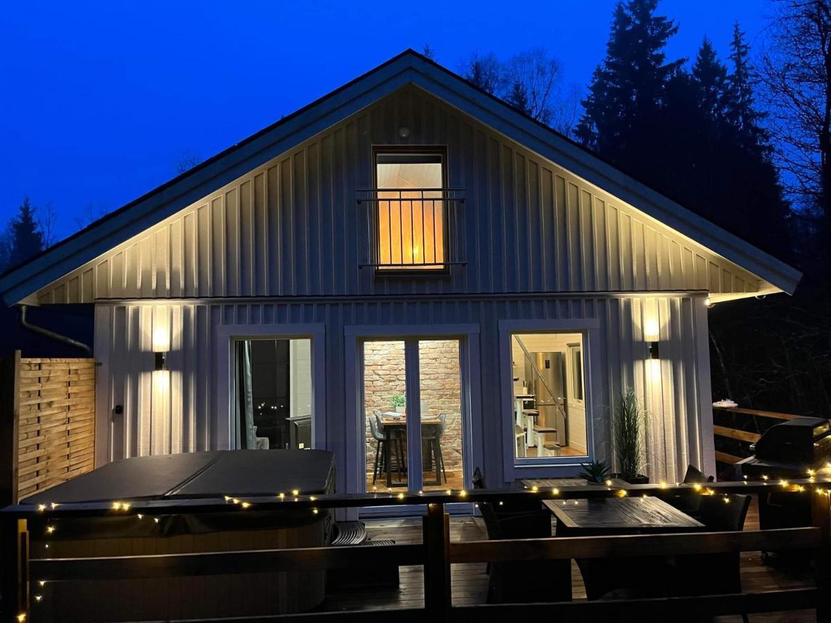 Pinebo Palace Guesthouse Ulricehamn Exterior photo